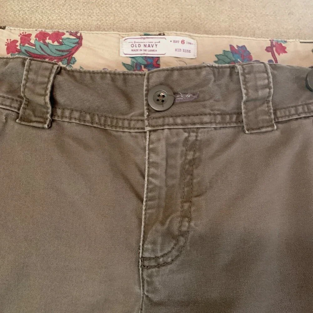 VTG Y2K Women's Cargo Shorts Mid Rise Brown Sz 34‎ Casual Pockets